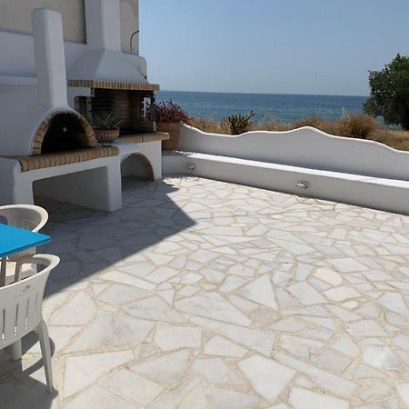 Blue Sea Villa&Apartments Makrýgialos Esterno foto