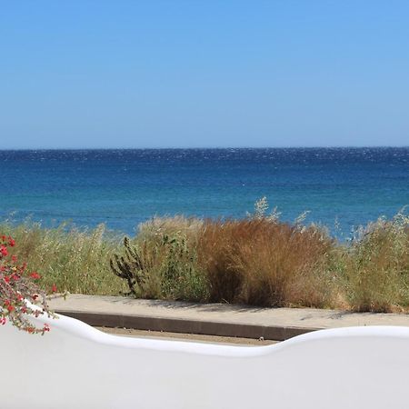 Blue Sea Villa&Apartments Makrýgialos Esterno foto