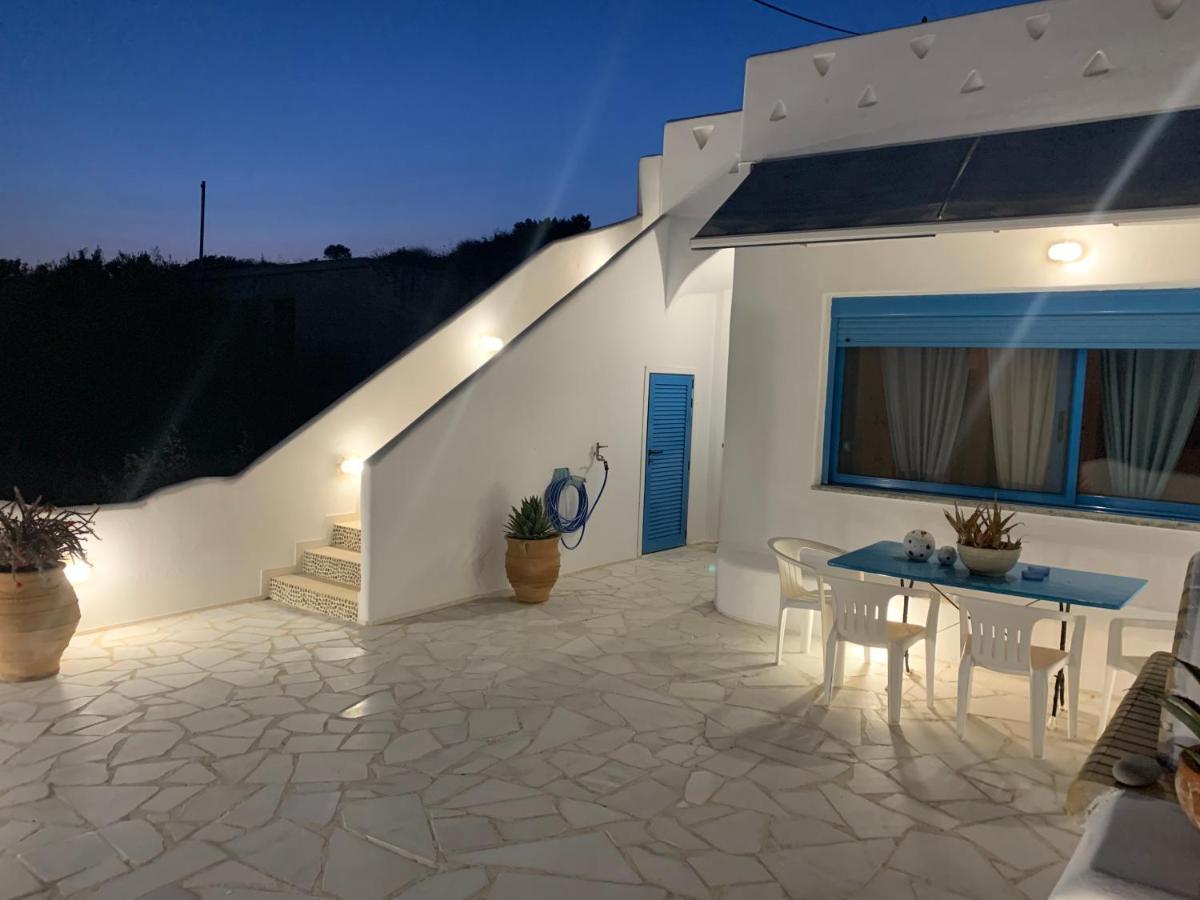 Blue Sea Villa&Apartments Makrýgialos Esterno foto