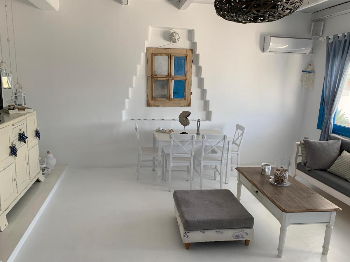 Blue Sea Villa&Apartments Makrýgialos Esterno foto